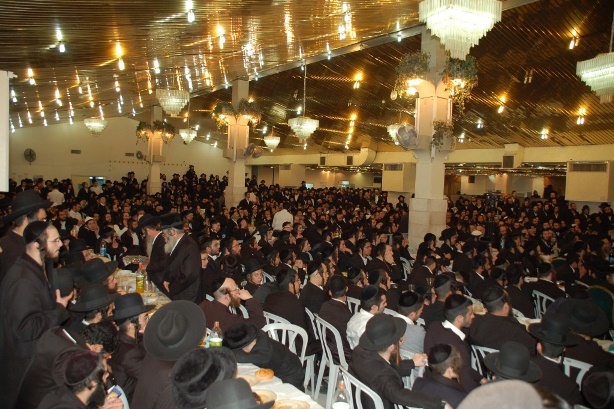 Breslov - FULL Crowds attend lectures of Rabbi Berland in Jerusalem2