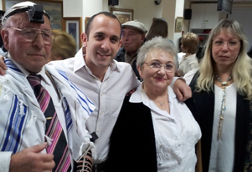 Mitzvah - Avraham Ekron (L), his grandson, wife and daughter
