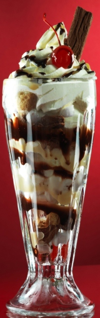 Purim - Chabad Sundae tall