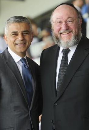 Queen's honours16 Sadiq Khan with chief at YH