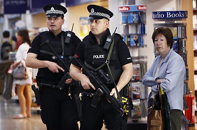 UK Police - armed1